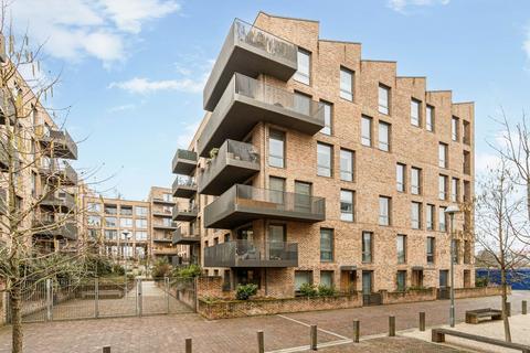 undefined, Isambard Court, Paddlers Avenue, Brentford Lock West