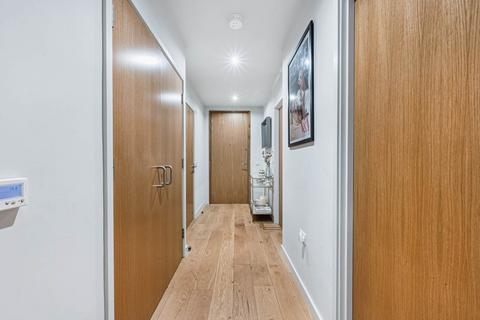 undefined, Isambard Court, Paddlers Avenue, Brentford Lock West