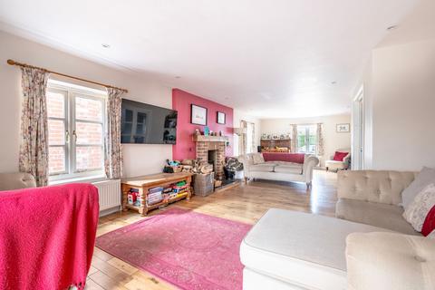 4 bedroom detached house for sale, Manor Road, Diss IP22