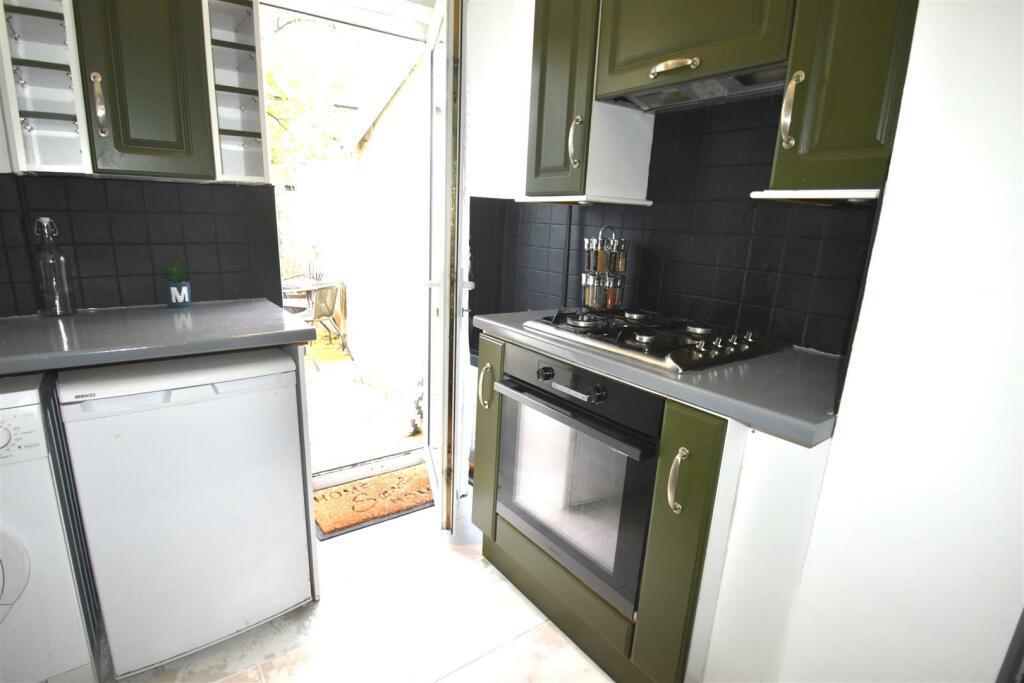Kitchen 2