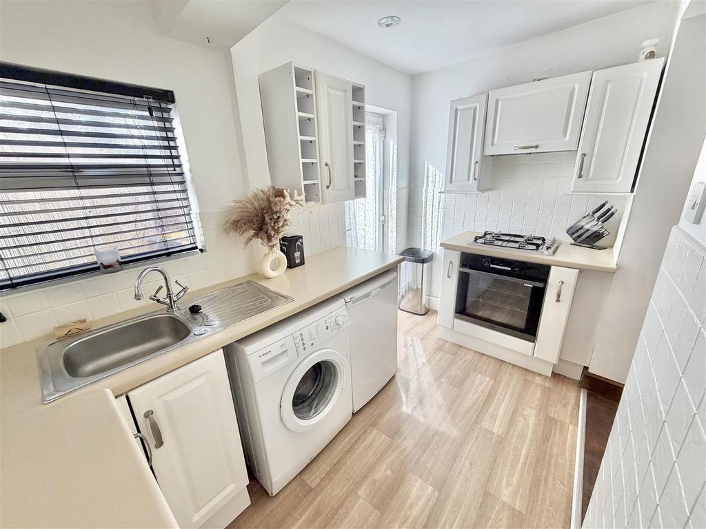 Kitchen 2