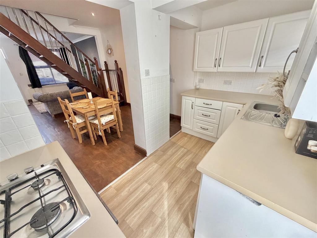 Kitchen 3