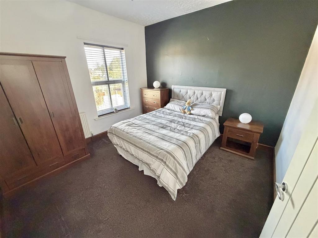 Bed 1