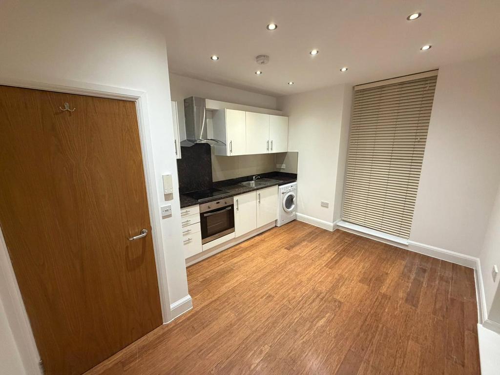 Kitchen/Reception