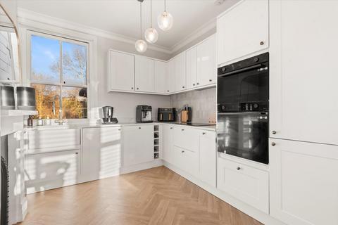 3 bedroom flat for sale, Rothschild Road, London, W4