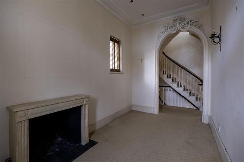 5 bedroom house for sale, Clifton Hill, St John's Wood, NW8