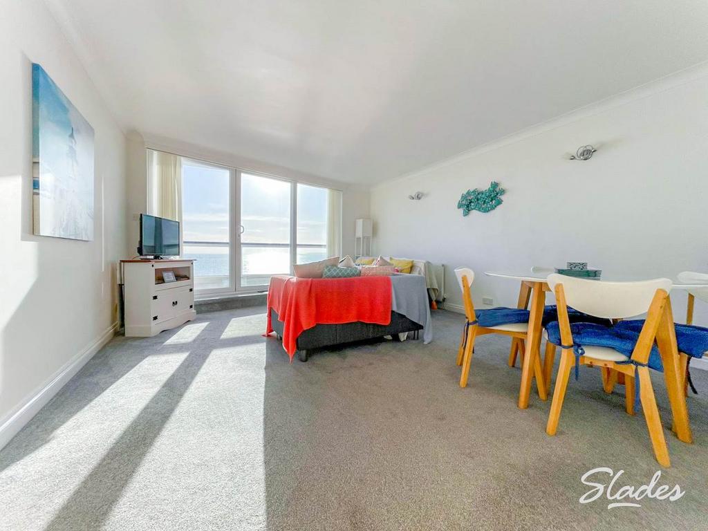 39 sbs lounge main