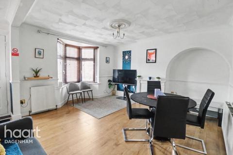 undefined, Fitzstephen Road, Dagenham
