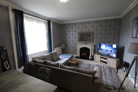 The Avenue, Washington NE38