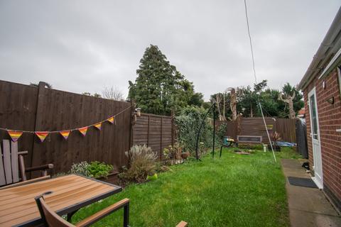 3 bedroom semi-detached house for sale, Pinewood Avenue, Thurmaston, Leicester