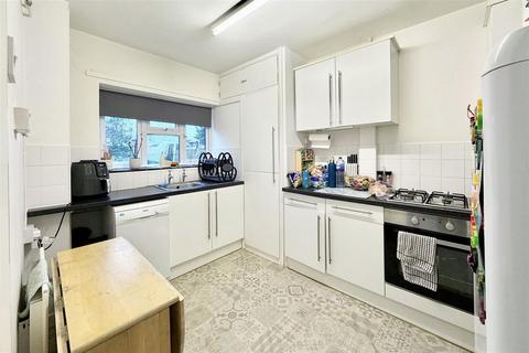 1 bedroom flat for sale, Norfolk Gardens, Borehamwood WD6
