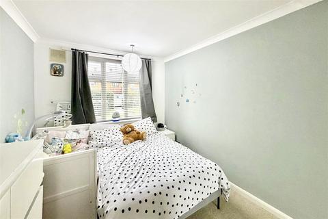 1 bedroom flat for sale, Norfolk Gardens, Borehamwood WD6