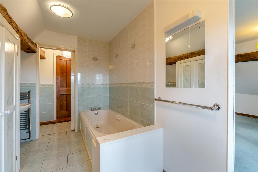 8673777-interior37.jpg