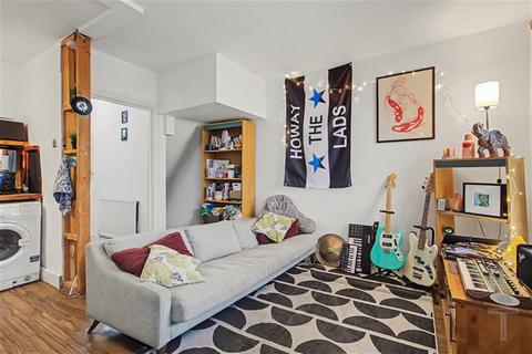 1 bedroom apartment for sale, Kentish Town Road, Kentish Town NW5