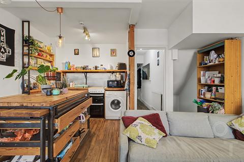 1 bedroom apartment for sale, Kentish Town Road, Kentish Town NW5