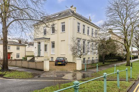 Wellington Square, Cheltenham