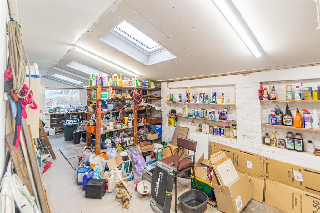 16 Metre Garage