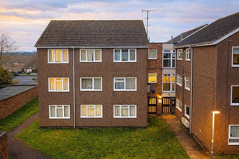 3 bedroom flat to rent, Claymore, Hemel Hempstead HP2