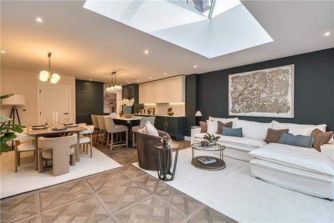 3 bedroom semi-detached house for sale, Chipstead Way, Surrey SM7