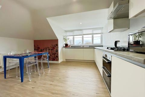 2 bedroom apartment to rent, Stomp Road, Slough SL1