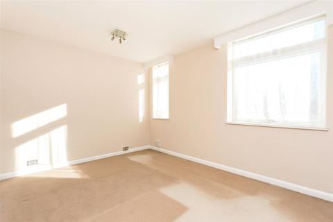 undefined, High Road, Chigwell, IG7