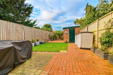 3 bedroom terraced house for sale, Passfield Avenue, Eastleigh