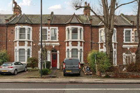 2 bedroom flat for sale, Archway Road, London, N6