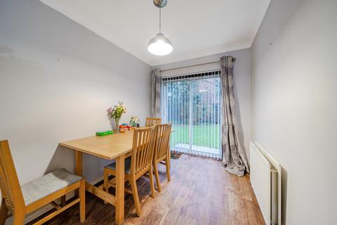 3 bedroom apartment for sale, Keensacre, Iver, Buckinghamshire