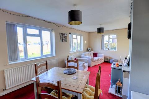 2 bedroom bungalow for sale, Amersham Road, High Wycombe HP15