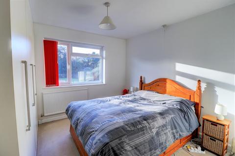 2 bedroom bungalow for sale, Amersham Road, High Wycombe HP15