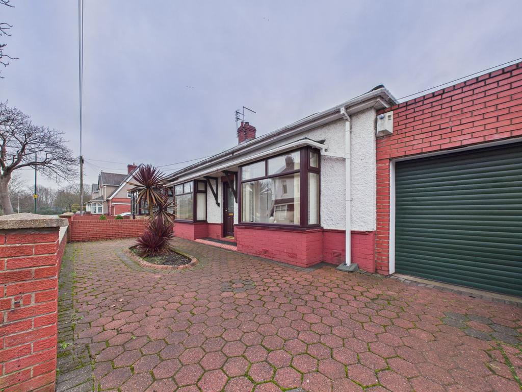 Front Garden/Drive