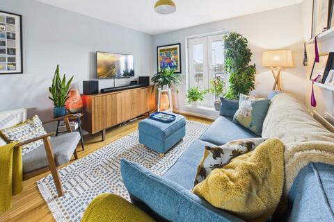 2 bedroom flat for sale, Burford Gardens, Cardiff, Cardiff, CF11
