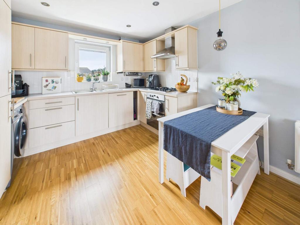 Kitchen/Dining Area