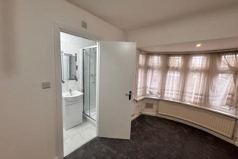 undefined, Bourne Avenue, Hayes UB3