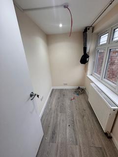 undefined, Bourne Avenue, Hayes UB3