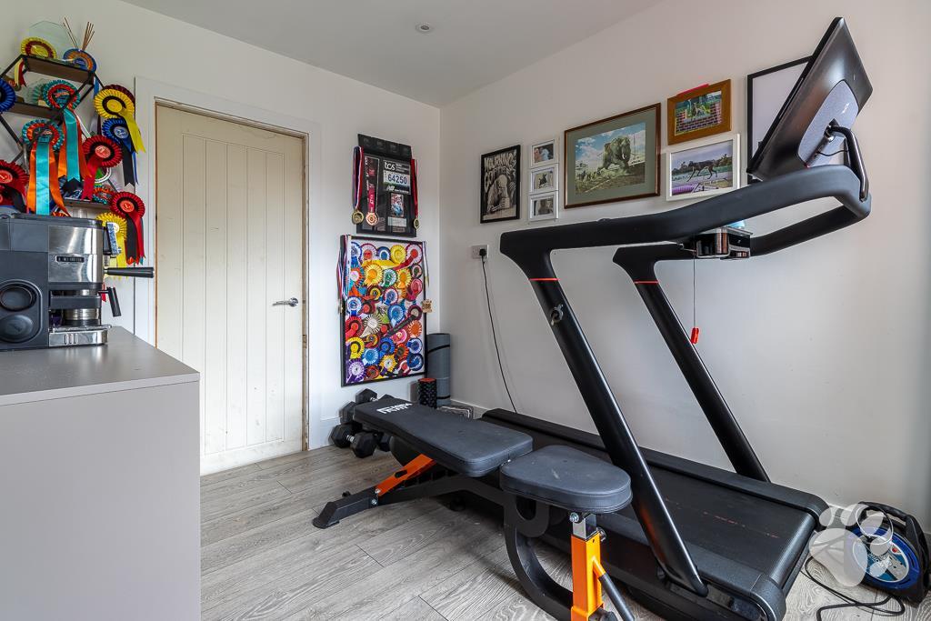 Utility / Home Gym