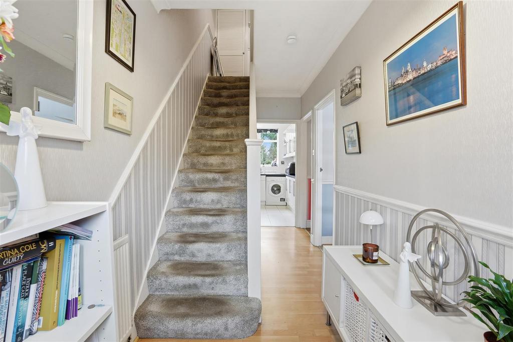 1615784627 - 23 Lavender Rd, Carshalton, SM5 - 11.