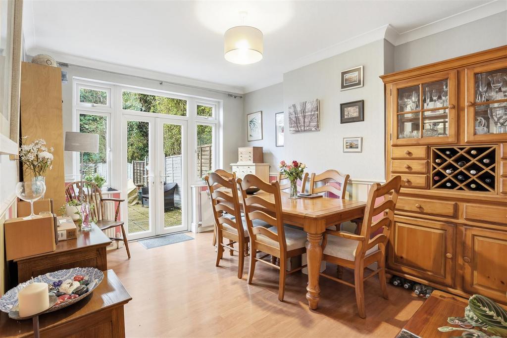 1615784627 - 23 Lavender Rd, Carshalton, SM5 - 19.
