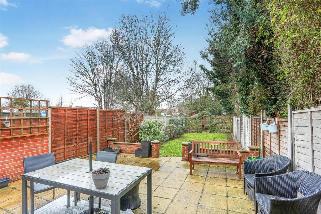 1615784627 - 23 Lavender Rd, Carshalton, SM5 - 16.