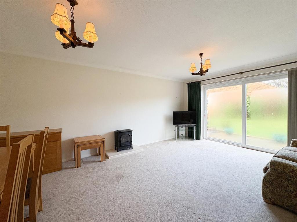 Livingroom.jpg
