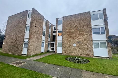 2 bedroom flat to rent, Watermead Road, Farlington