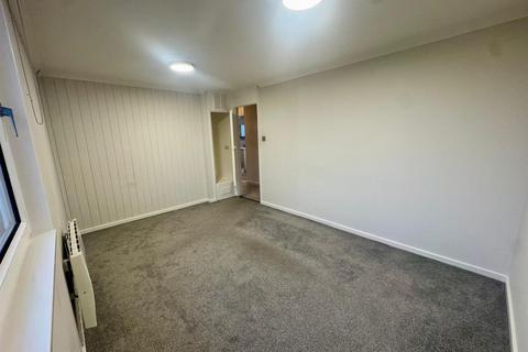 2 bedroom flat to rent, Watermead Road, Farlington