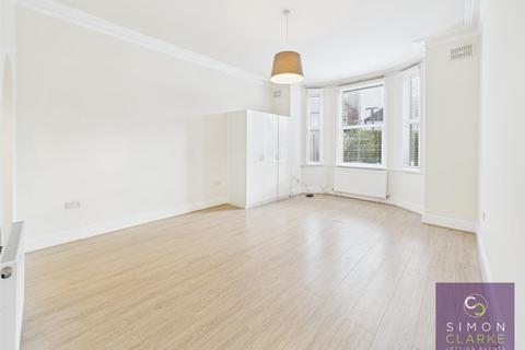 undefined, Fortis Green, East Finchley, N2