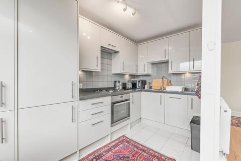 2 bedroom flat to rent, Rosenau Road, Battersea, London, SW11