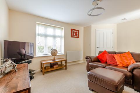 undefined, Clos Ystwyth, Caldicot