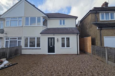 6 bedroom house share to rent, Aldborough Spur, Slough, Berkshire, SL1