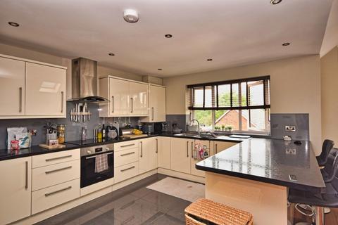 undefined, Drayton Court, Birmingham B14