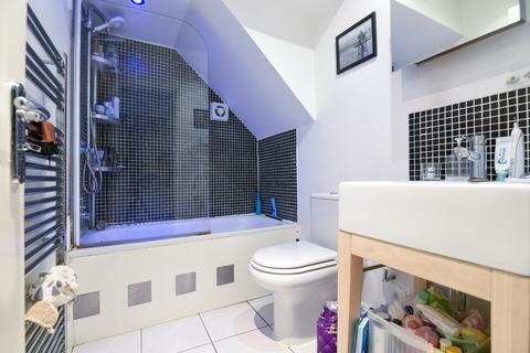 1 bedroom flat to rent, Drewstead Road, Streatham, London, SW16