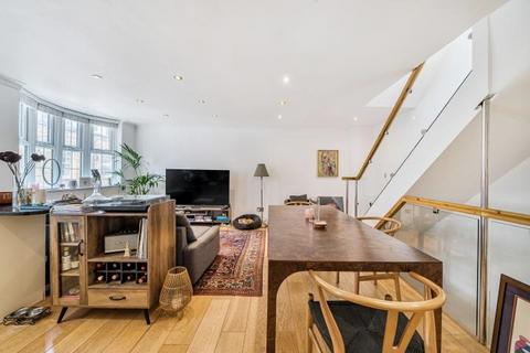 undefined, Comeragh Mews, London, W14