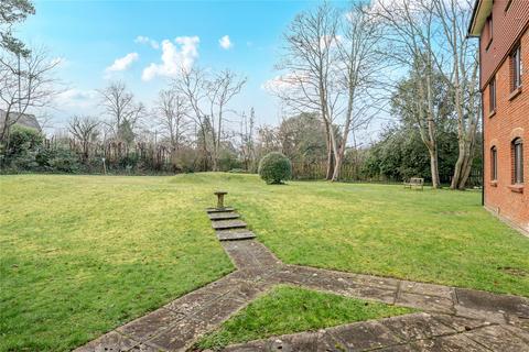 2 bedroom flat for sale, Boxgrove Road, Surrey GU1